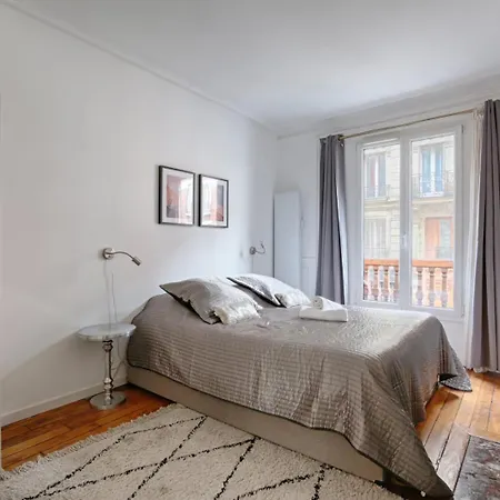 شقة Spacious And Luminous For 4p *